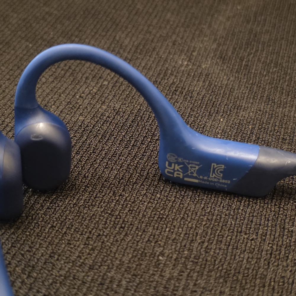 SHOKZ OpenRun - Bluetooth Wireless Open-Ear Headphones (Blue) - Picture 5 of 7